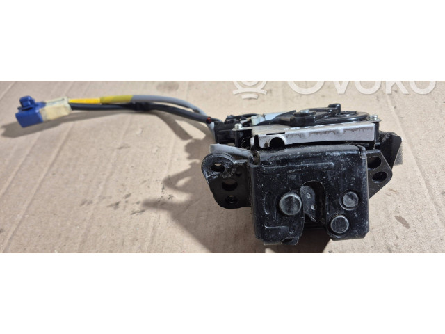 Замок багажника VN357801 Toyota Corolla Verso AR10 2004 - 2009 года