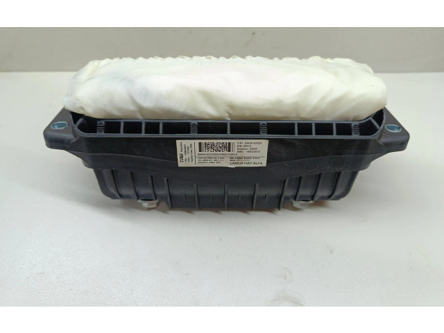 Подушка безопасности пассажира 00505162320, 15042010 Alfa Romeo Mito