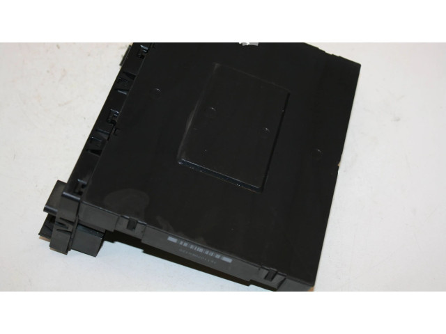 Блок предохранителей 3C0937049E Skoda Octavia Mk2 (1Z)