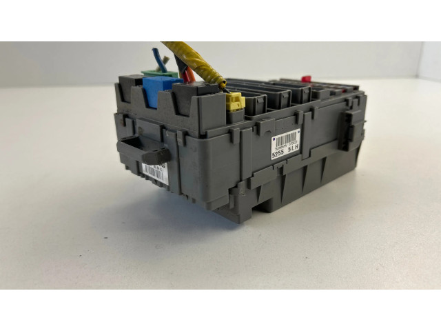 Блок предохранителей 52555LH, 5LHH5MV07   Mercedes-Benz E W211    