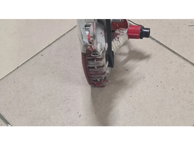 Задний фонарь правый сзади 7182206, HKF01T2RH BMW 7 F01 F02 F03 F04 2008-2016 года