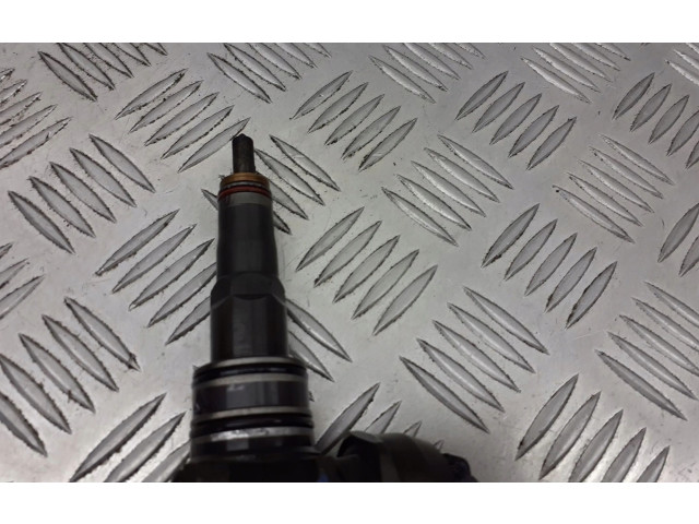 Форсунка 038130073AG Skoda Fabia Mk2 (5J)