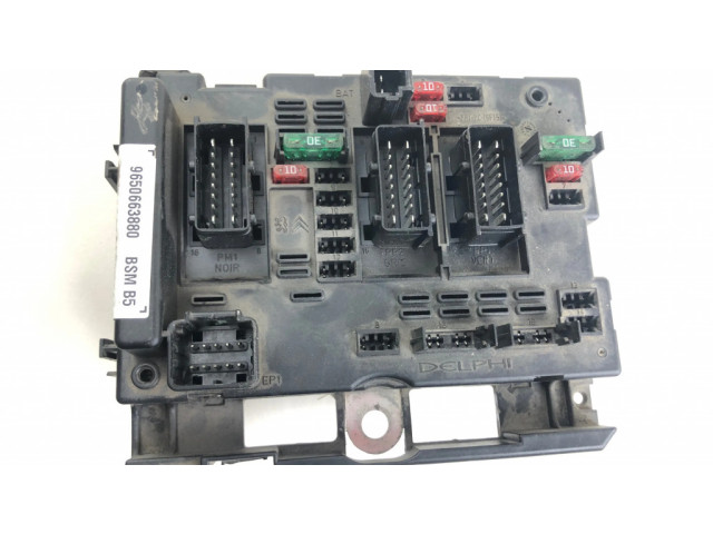 Блок предохранителей 9650663880, 32200887   Citroen Xsara    