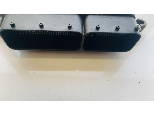 Блок управления двигателя a6421503679   Mercedes-Benz R W251