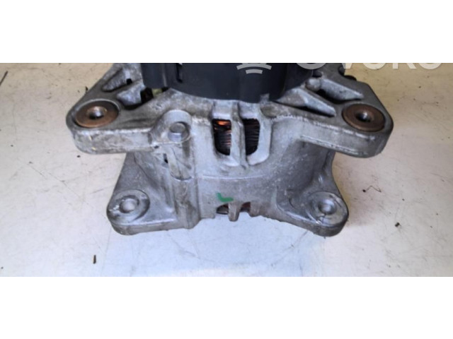 Генератор 231008017R Dacia Duster