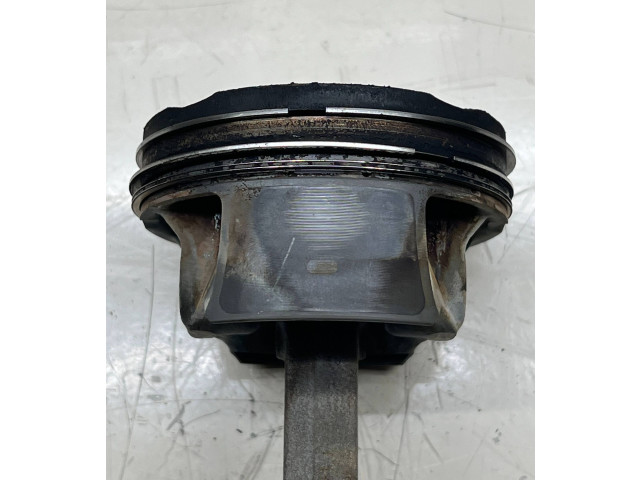  Поршень с шатуном  0822LB  Volvo XC90  