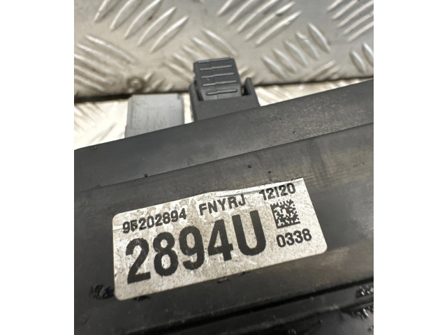 Pojistková skříňka 95202894, 12120 Opel Antara 2015