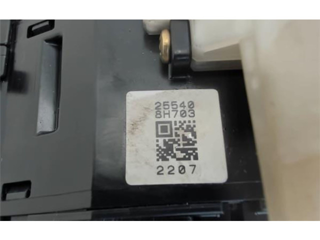 Volant Nissan Micra 1992 255408H703, 25560BM400