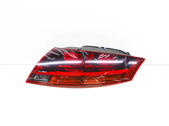 Задний фонарь правый 8J0945096L    Audi TT TTS Mk2   2006-2014 года
