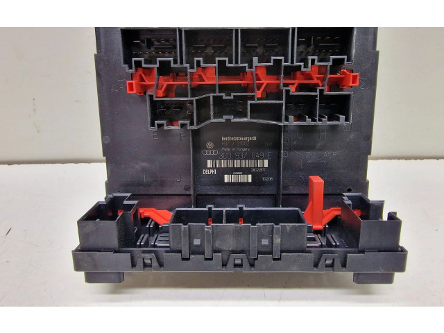 Блок комфорта 3C0937049E, 28022870   Skoda Octavia Mk2 (1Z)   