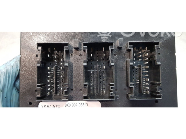 Блок комфорта 8X0907063D, 5DK009658 Audi A1
