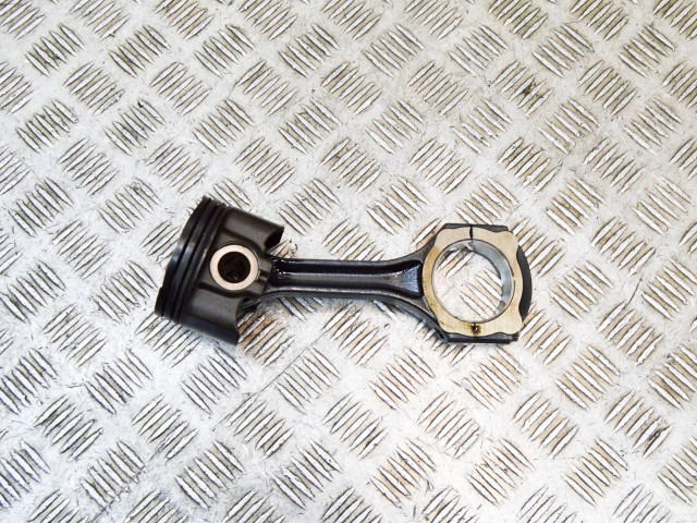 Píst A6540302900, A6540307000 Mercedes-Benz E W238 pro naftový motor 2.0 OM 654.920