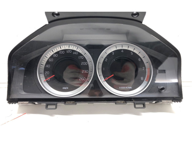 Панель приборов 31343324AA   Volvo V70       