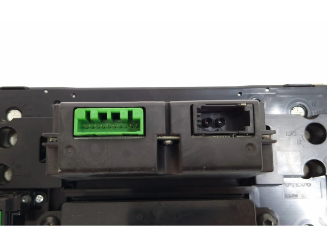 Дисплей    30797972, SN2092127   Volvo XC90