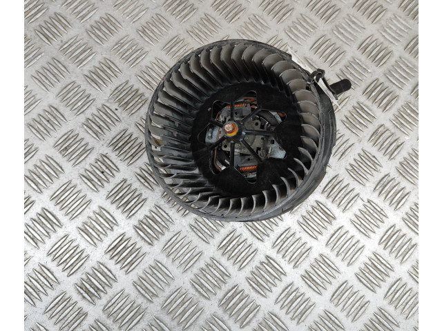 Вентилятор печки    1K1819015E, 998919K   Volkswagen Caddy