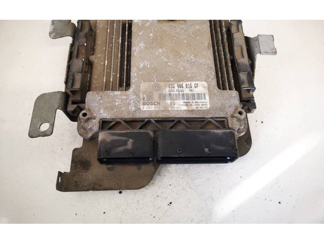 Řídící jednotka 03g906016gp, 0281012168 Volkswagen Caddy 2005