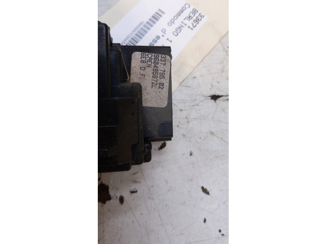 Ручка стеклоочистителей 6239G6 Citroen Berlingo