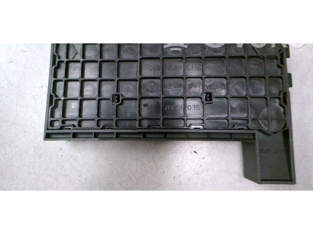 Pojistková skříňka 7H0937550 Volkswagen Multivan T5 2004