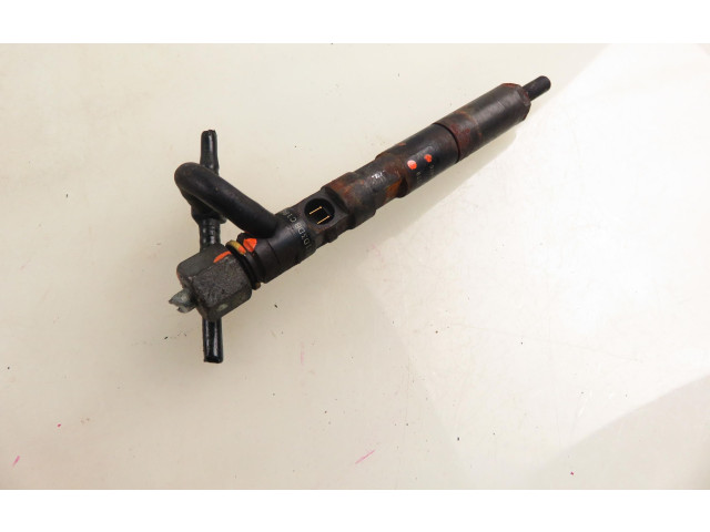 Форсунка 8200049876, 8200553570    Renault Clio II  K9K 704 