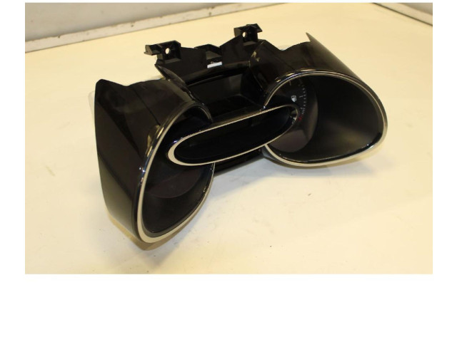 Панель приборов    Renault Clio IV       