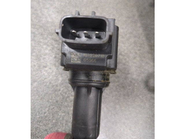 Vstřikovač Renault Clio IV H4B_408