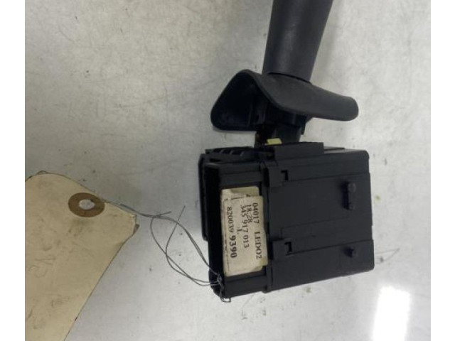 Ручка стеклоочистителей Dacia Logan I