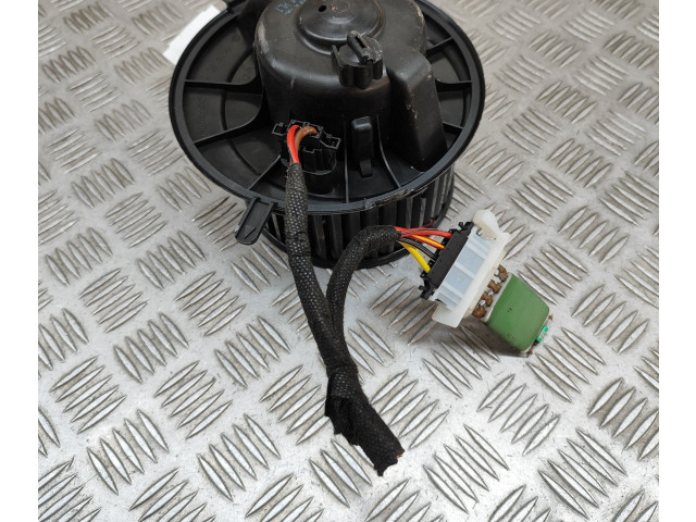 Вентилятор печки    1K1819015E, 998919K   Volkswagen Caddy