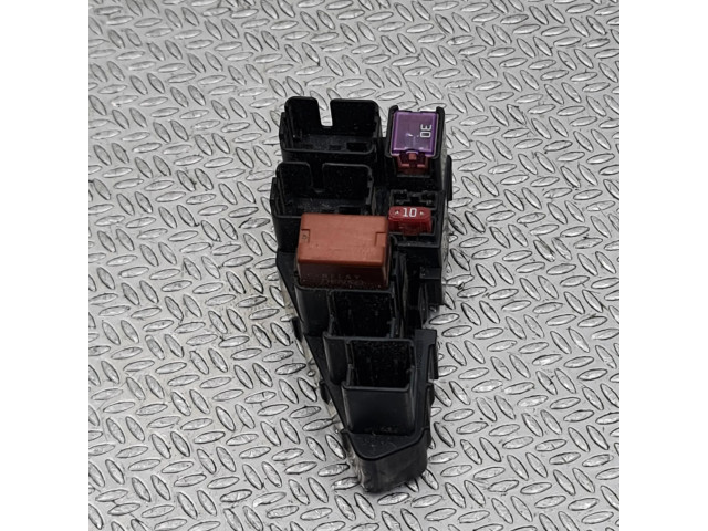 Блок предохранителей    Subaru Forester SJ    