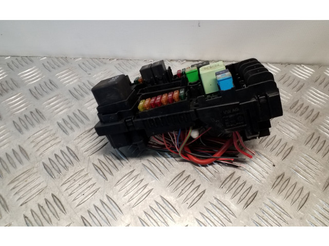 Блок предохранителей 5Q0937125B Skoda Octavia Mk3 (5E)