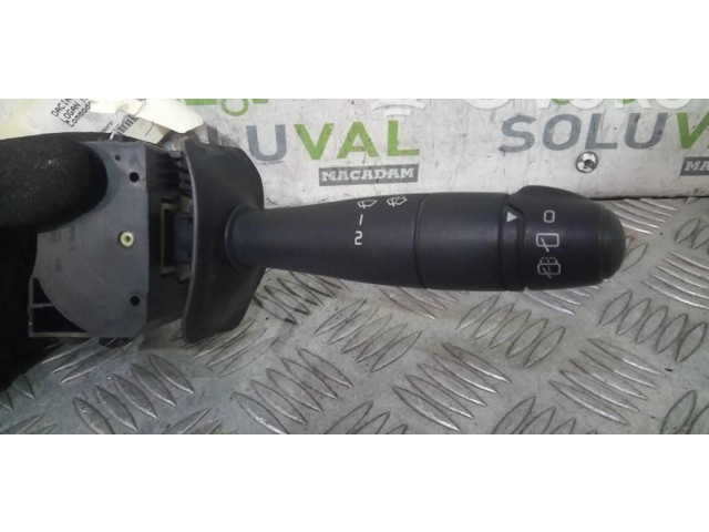 Ручка стеклоочистителей 6001551358 Dacia Logan I