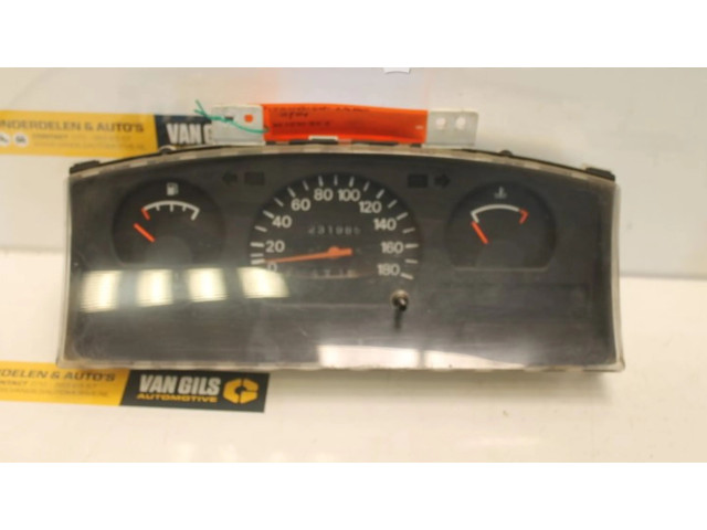 Панель приборов MR148918, MR148918 Mitsubishi L400, Space Gear