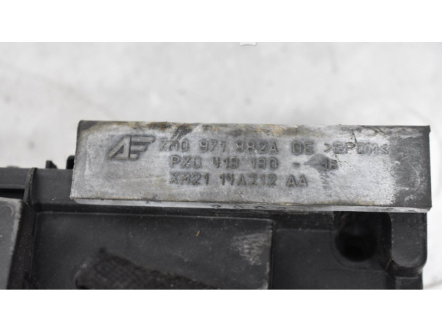   Pojistková skříňka    Seat Alhambra (Mk1) 2000