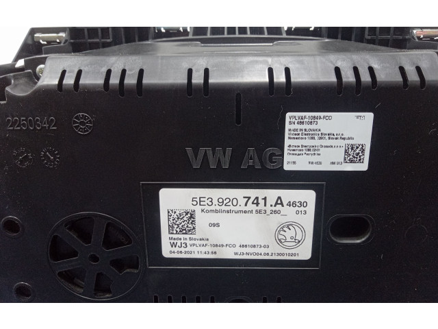 Панель приборов 5E3920741A, 5E3920741A Skoda Octavia 985
