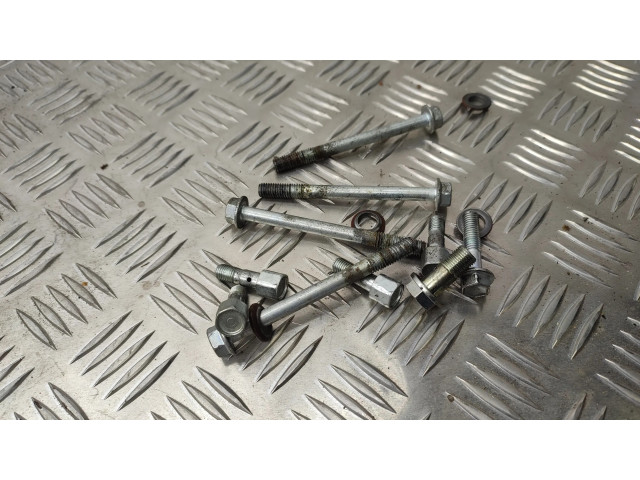 Vstřikovač 8945820051, 221000R050   Toyota RAV 4 (XA40)  pro naftový motor 2.2  