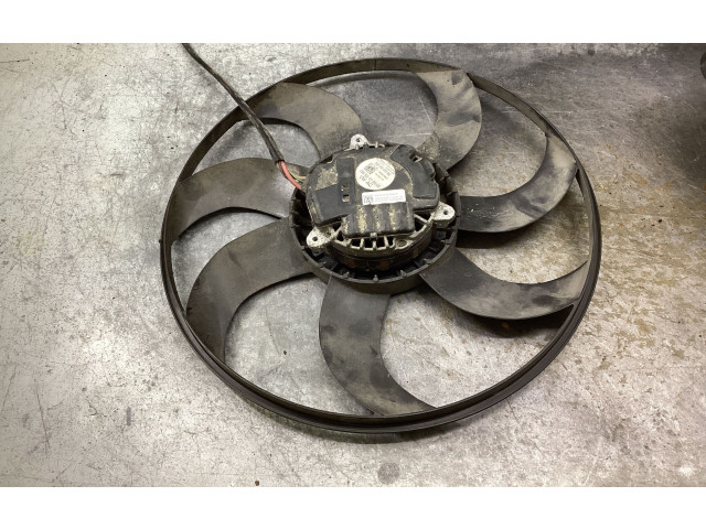 Вентилятор радиатора 5Q0121203CD, 5Q0959455AQ Skoda Superb B8 (3V)
