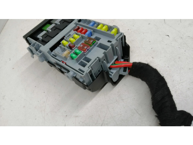 Pojistková skříňka 13222786 Chevrolet Cruze 2013