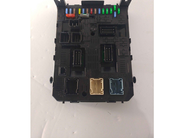 Řídící jednotka Peugeot 3008 I 2013