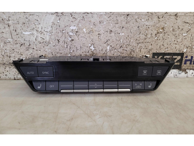 Pojistková skříňka 4J3820043A, 4J3820043A Audi E-tron GT 2021