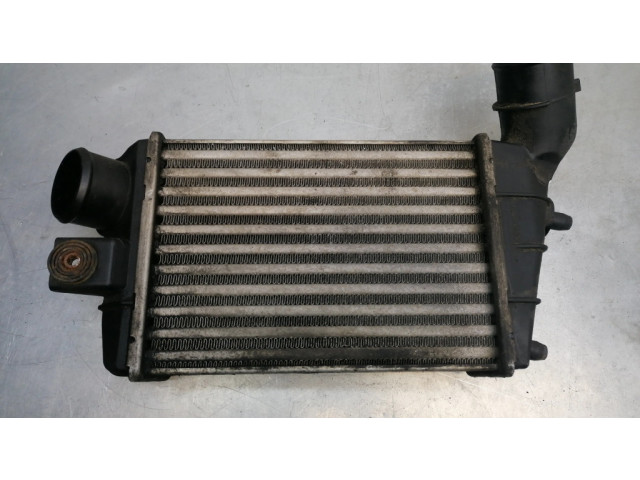 Интеркулер 00467448800, 46744880 Alfa Romeo 147 1.9
