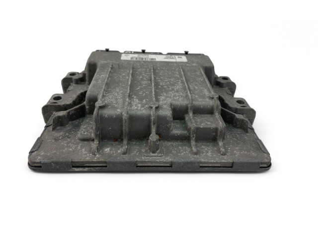 Блок управления двигателем Блок управления 237106276R, 237106102R Dacia Lodgy