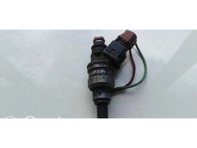 Форсунка INP053 Mitsubishi Galant Eterna для бензинового двигателя 2