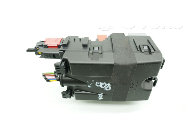 Блок предохранителей Peugeot 2008 I