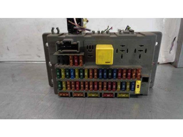 Pojistková skříňka YQE000050 Rover 75 1999