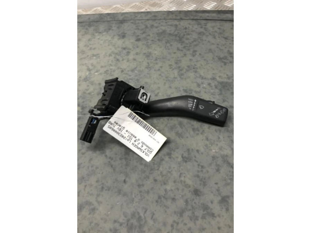 Ручка стеклоочистителей Volkswagen Golf VI