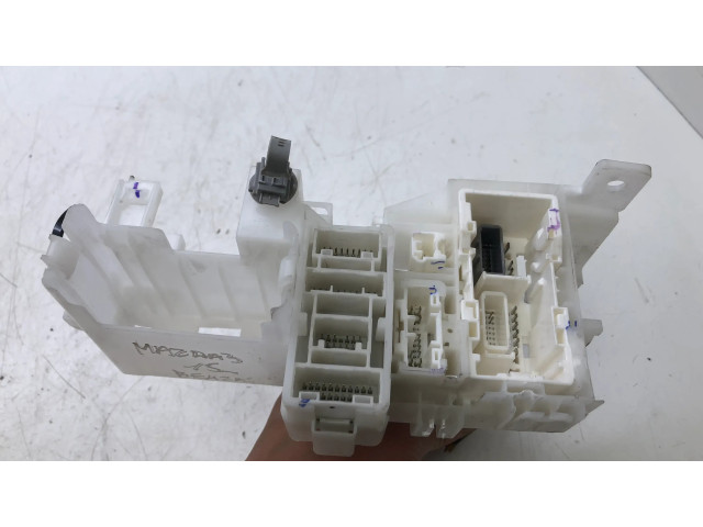 Pojistková skříňka Mazda 3 III 2015