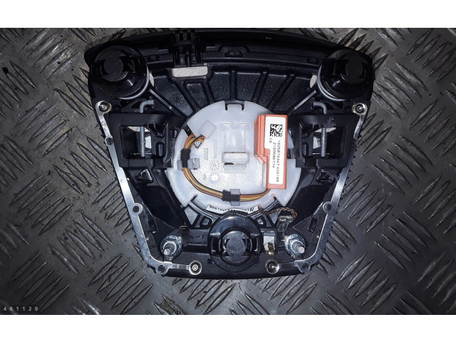 Подушка безопасности водителя p30721915 Volvo V70