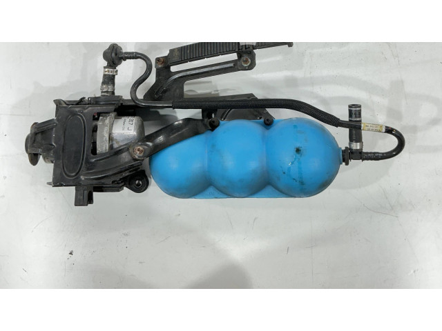 Вакуумный насос Bentley Continental 2003 - 2017 года