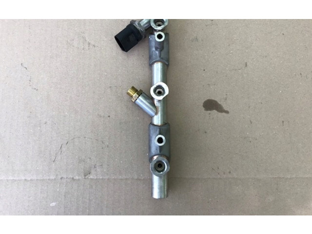 Vstřikovací lišta 06E133110, 0302006 Audi A8 S8 D4 4H CREC