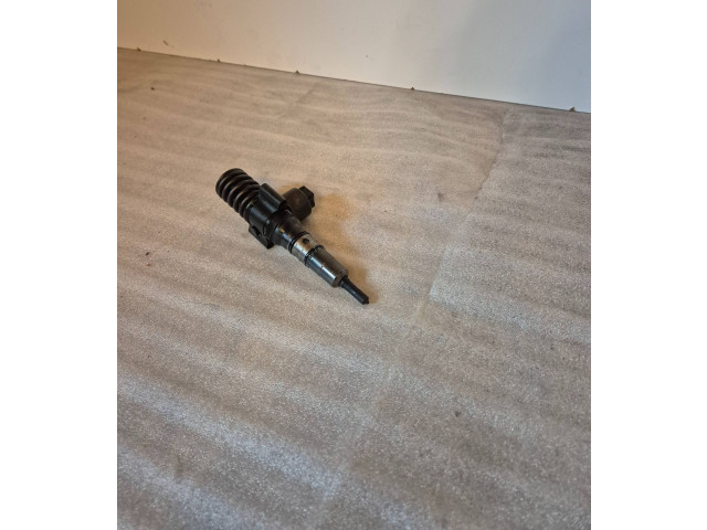 Форсунка 03G130073B Audi A3 S3 A3 Sportback 8P