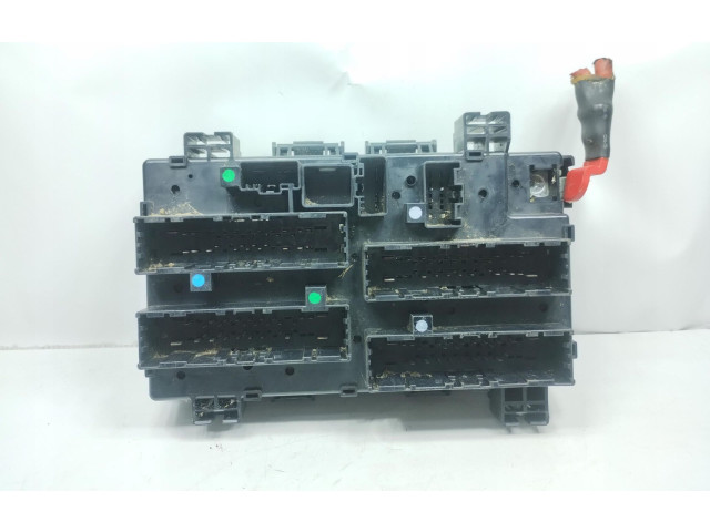 Блок предохранителей P68251627AB Jeep Grand Cherokee